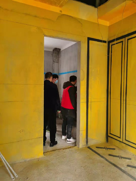 主臥電線布置